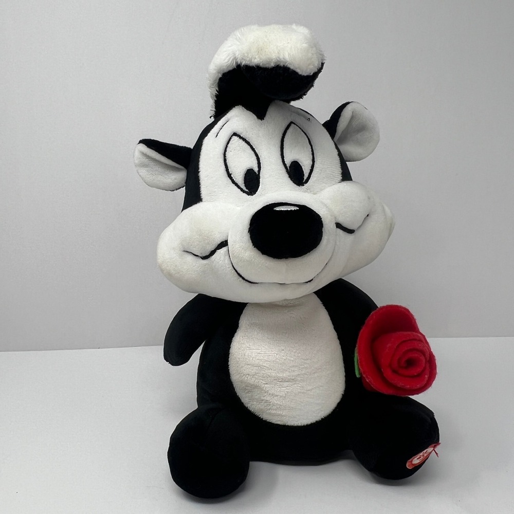 Hallmark Pepe Le Pew Plush 9 Inch Black White Singing Skunk Looney Tunes 2017